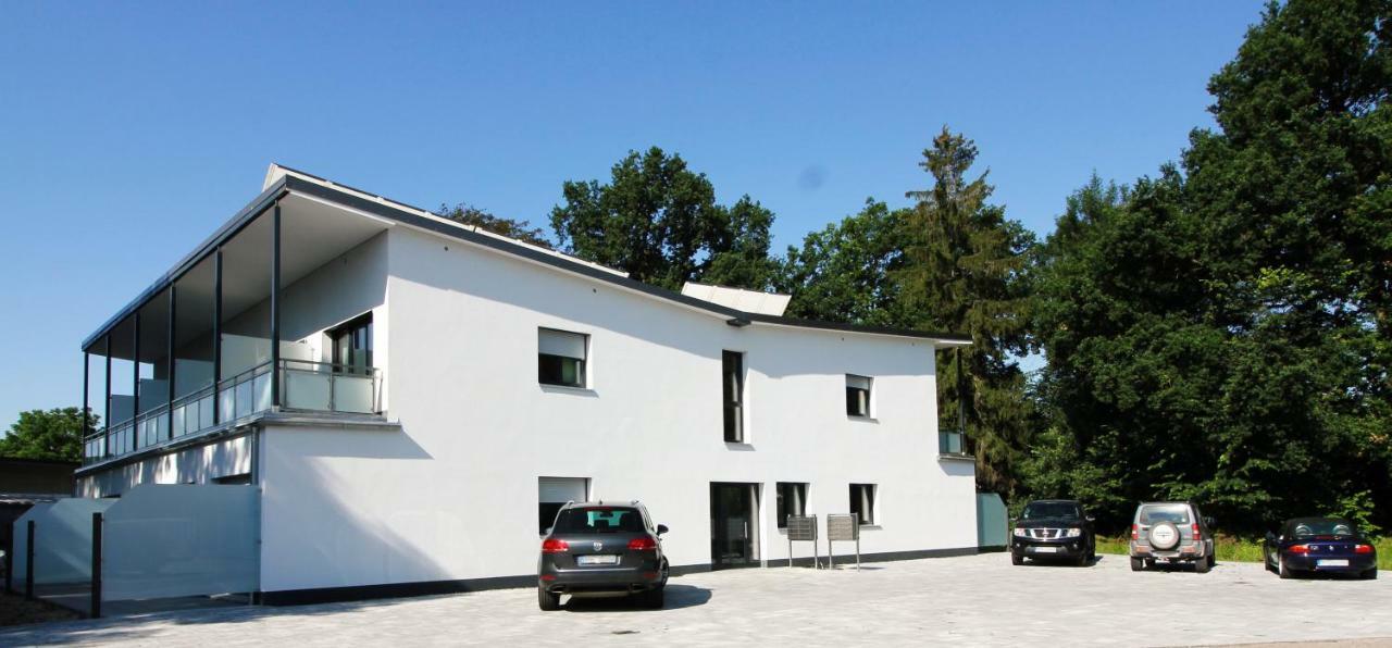 Boardinghouse-Ebenhausen Aparthotel Ebenhausen Werk Bagian luar foto